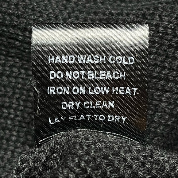 NWT Harper Lane Stitch Fix Black Cutout Sleeve Knit Pullover Sweater Size L - Picture 9 of 9